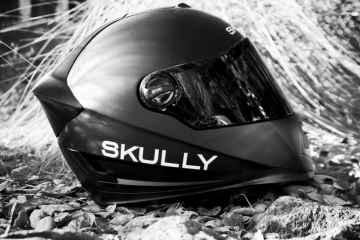 Skully AR-1, la realidad aumentada llega a los cascos de las motos